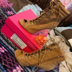 Just fab Letti booties in the color camel